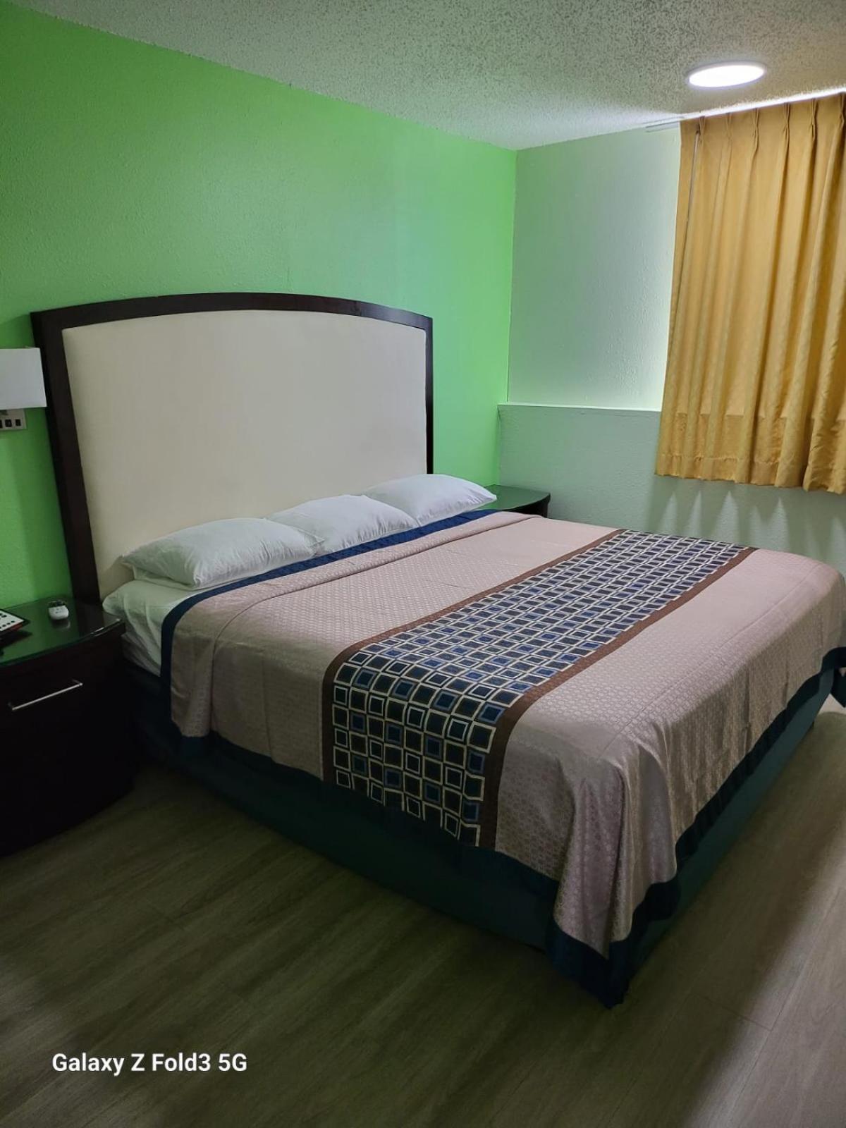 Value Inn & Suites サライナ エクステリア 写真